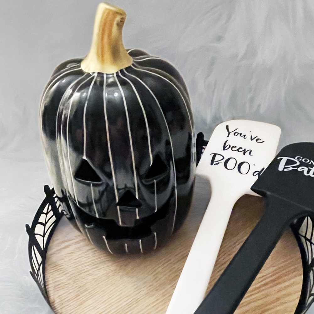 Target Dollar spot Spatulas